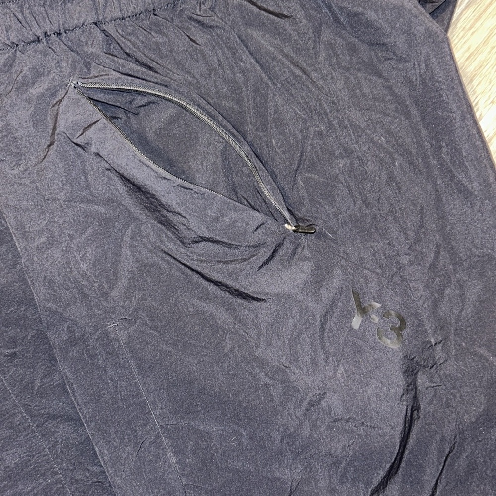 Y-3 Light Shell Running Shorts - Picture 9 of 10